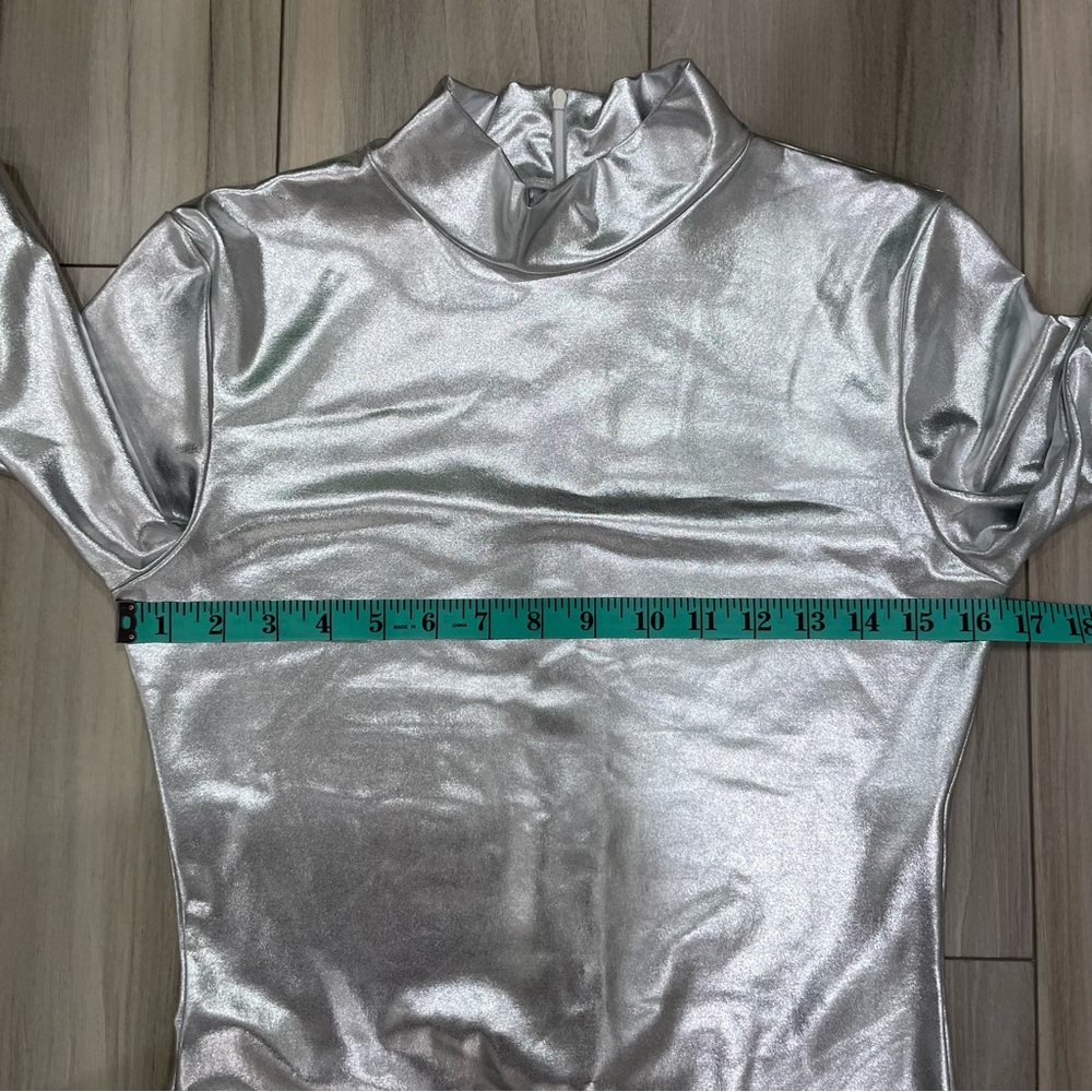 Elegant Silver Women's Metallic Bodysuit - Picture 7 of 16